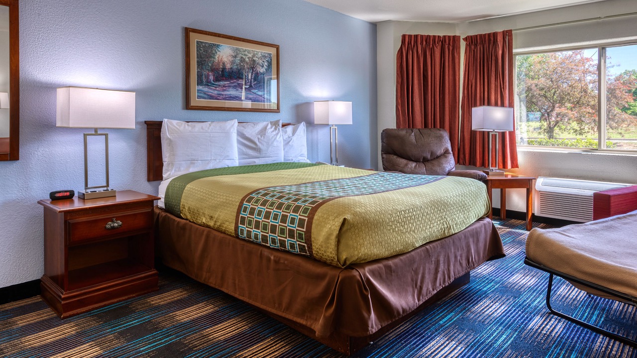 Photo of Bedroom in St. Robert