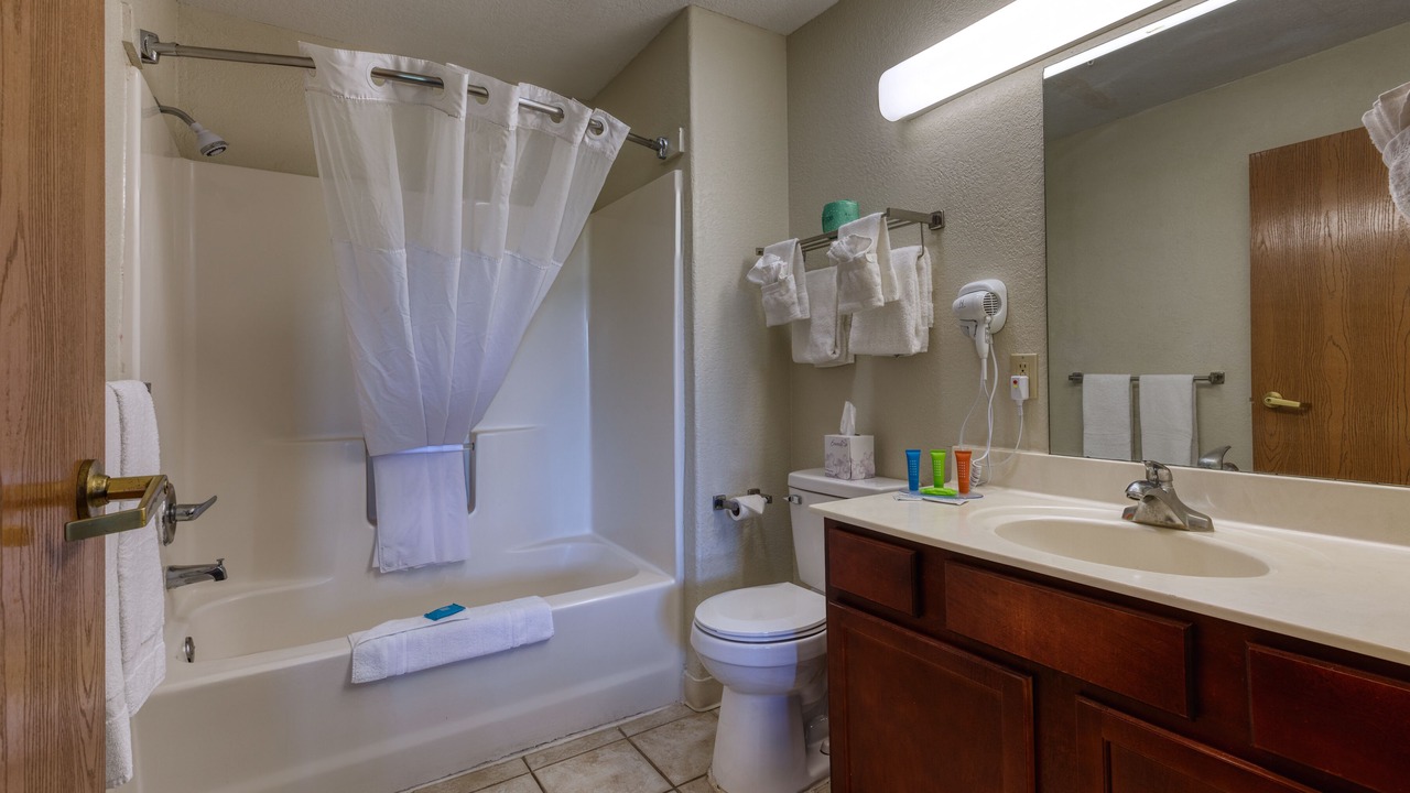 Photo of Bathroom in St. Robert