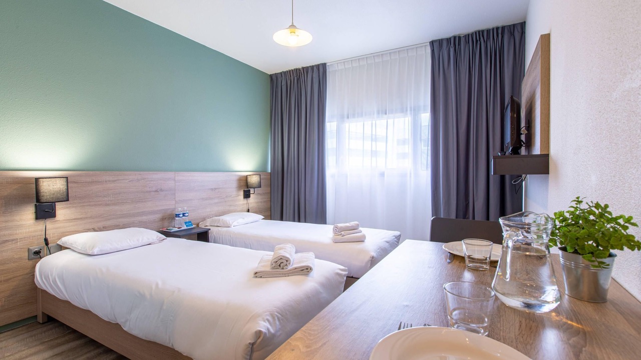 Photo of Bedroom in Miroir - Batignolles