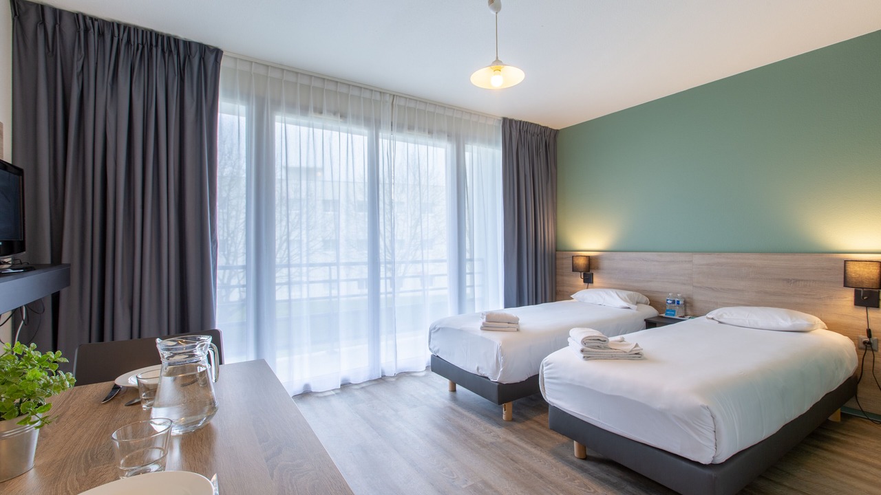 Photo of Livingroom in Miroir - Batignolles