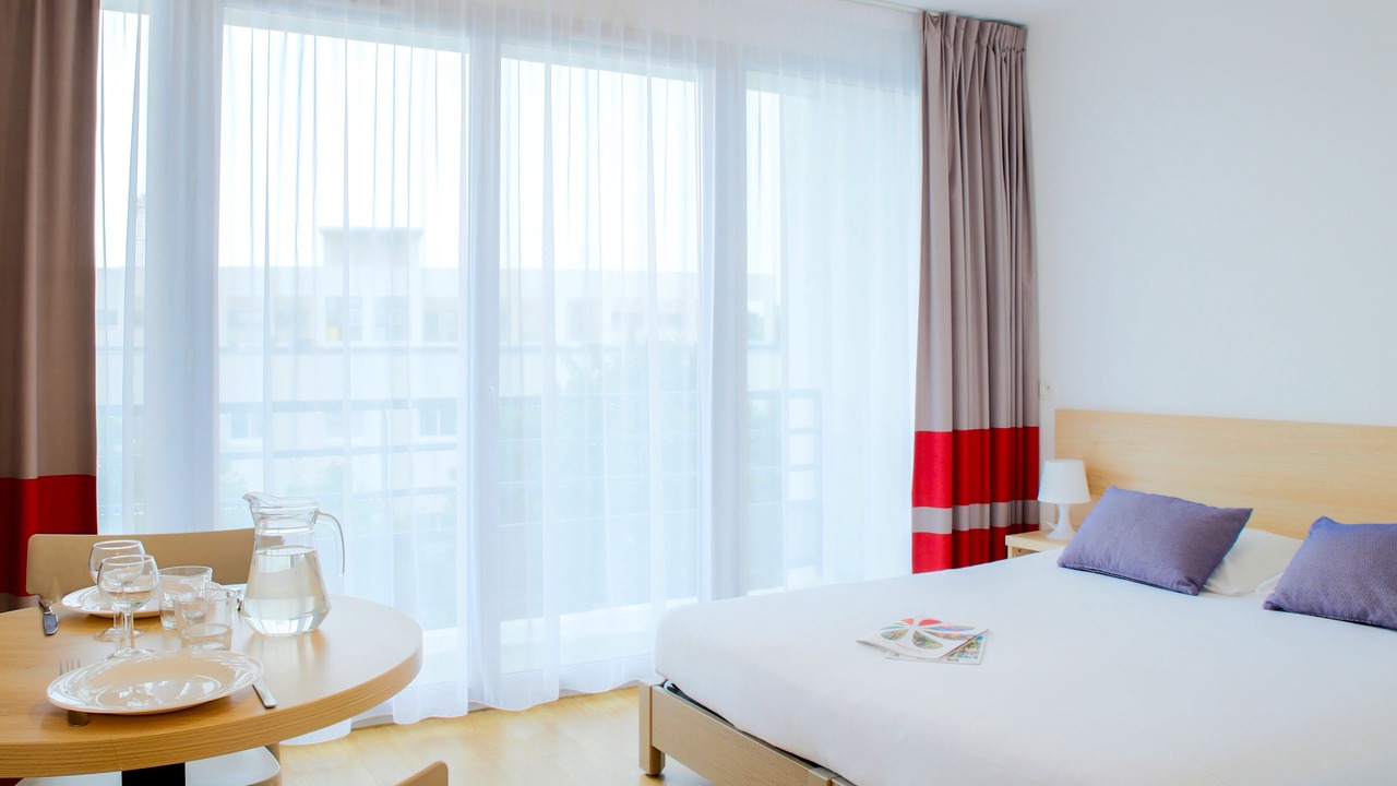 Photo of Livingroom in Miroir - Batignolles