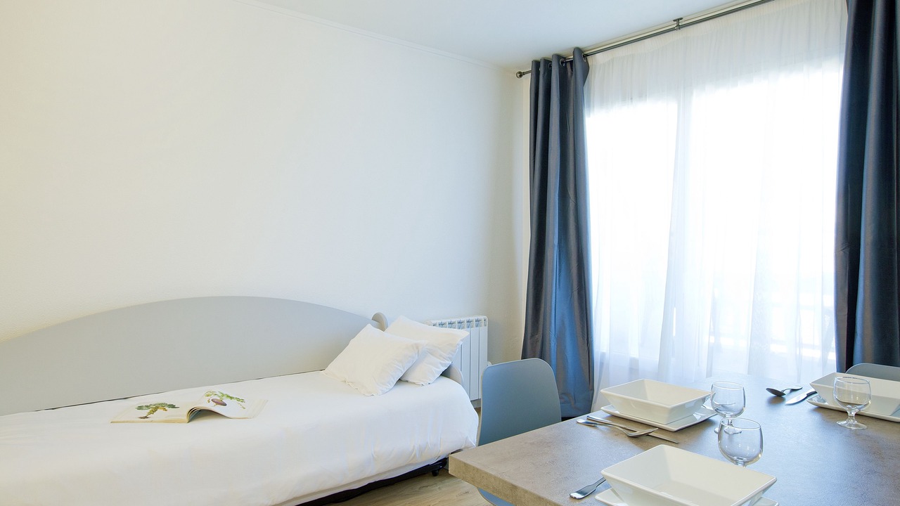Photo of Bedroom in Lannion