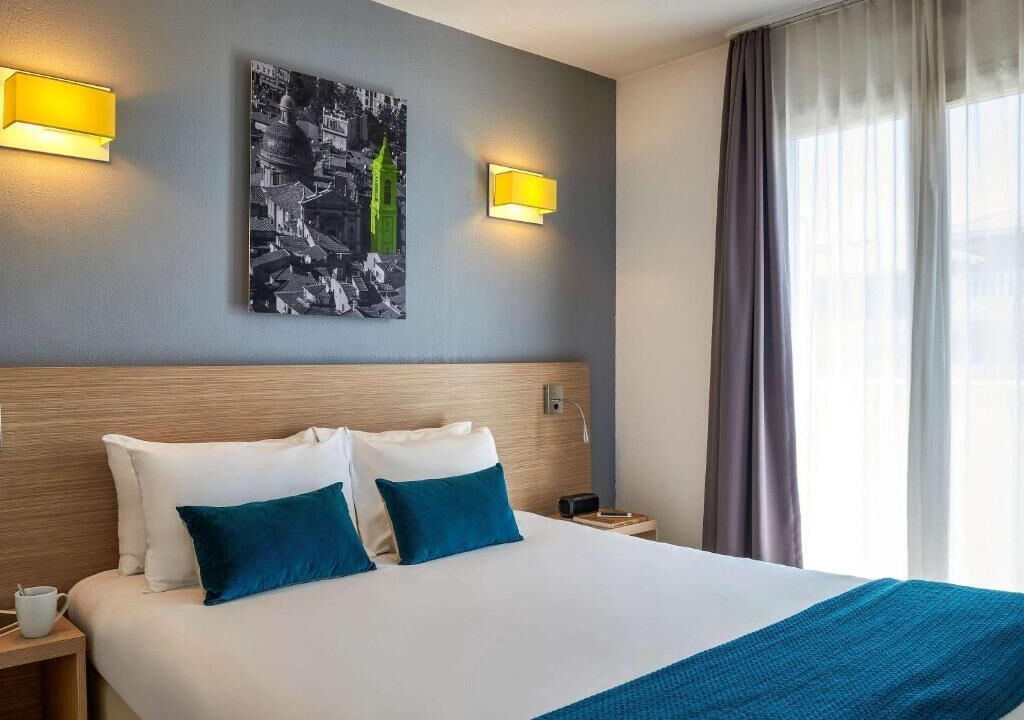 Photo of Bedroom in Les Baumettes