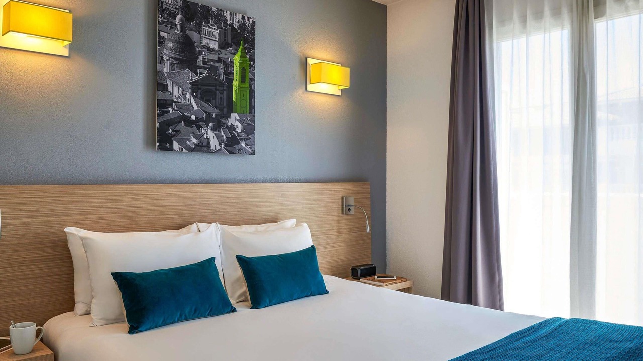 Photo of Bedroom in Les Baumettes