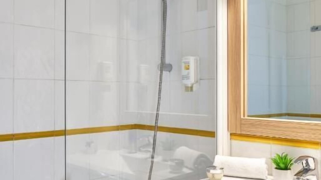 Photo of Bathroom in Les Baumettes