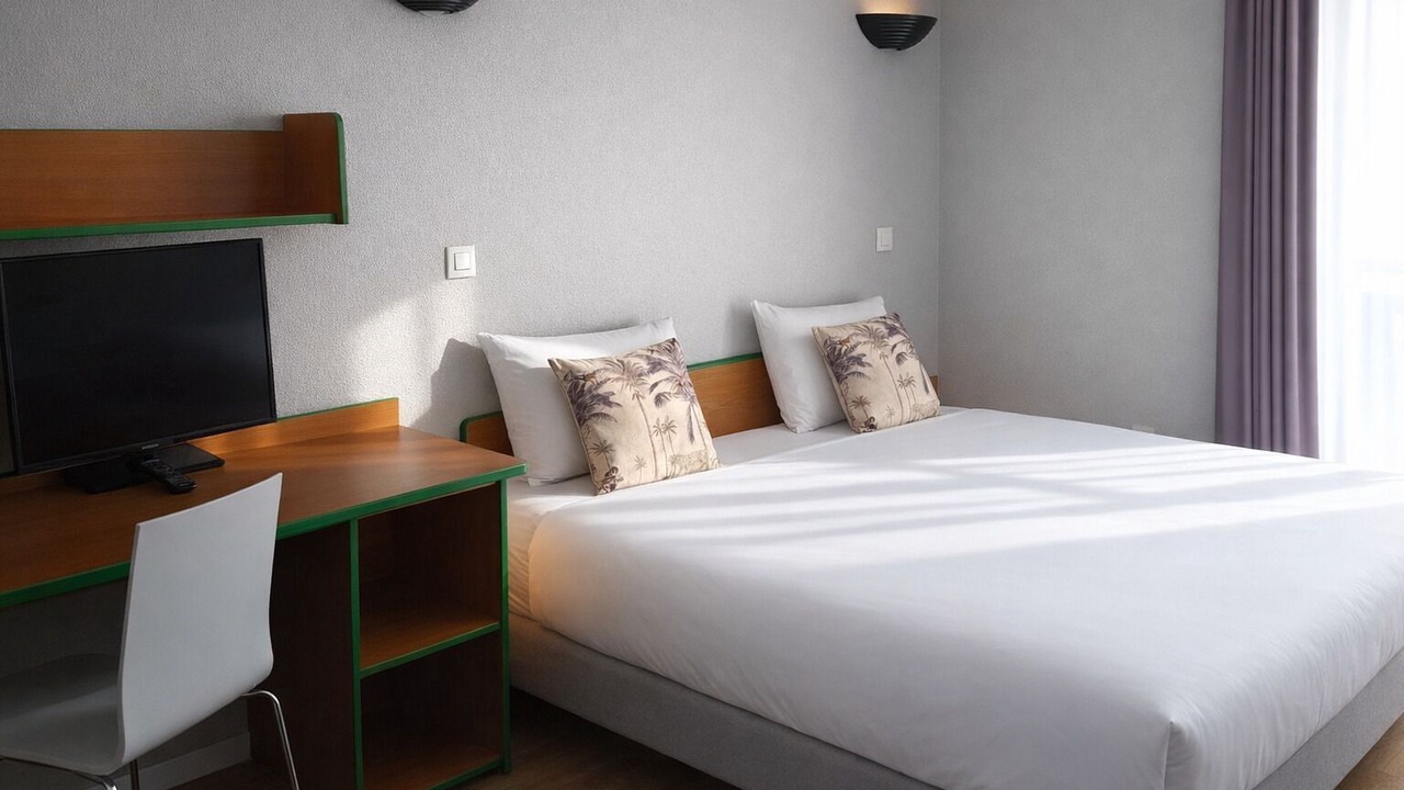Photo of Bedroom in Maisons-Alfort