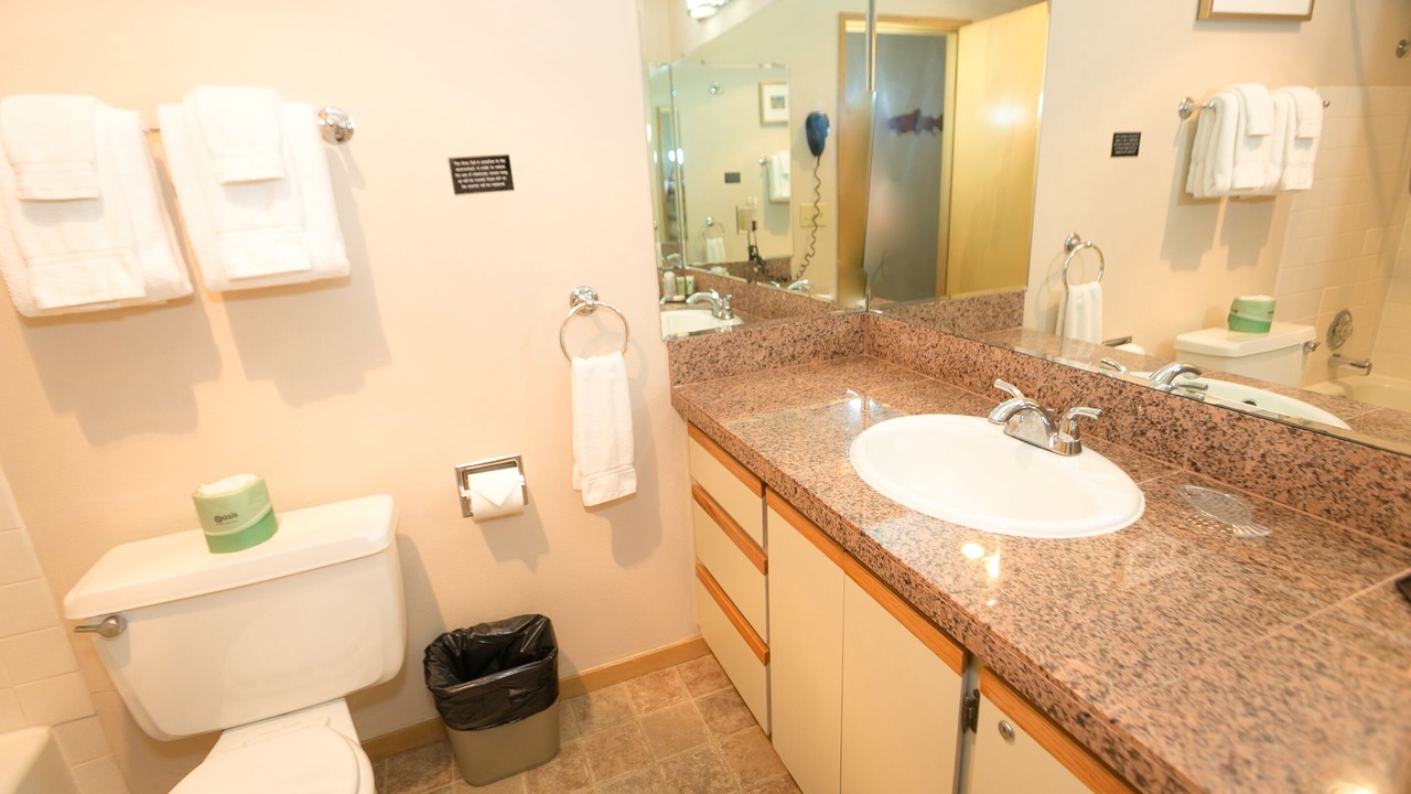 Photo of Bathroom in Ocean Shores