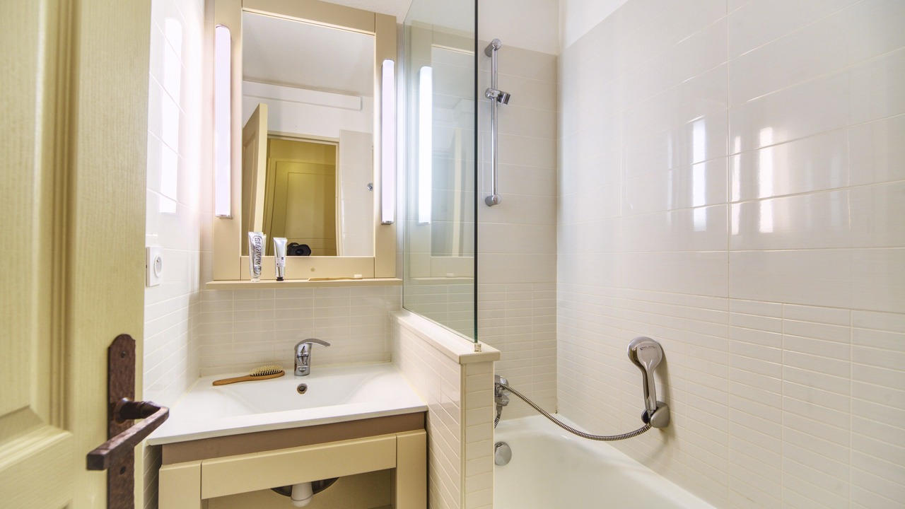 Photo of Bathroom in Le Lavandou