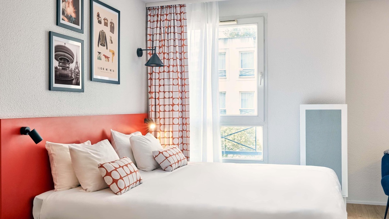 Photo of Bedroom in Vanves