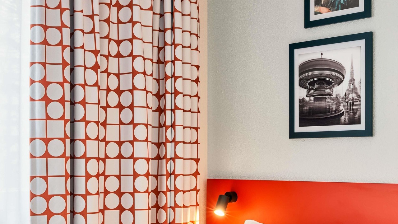 Photo of Bedroom in Vanves