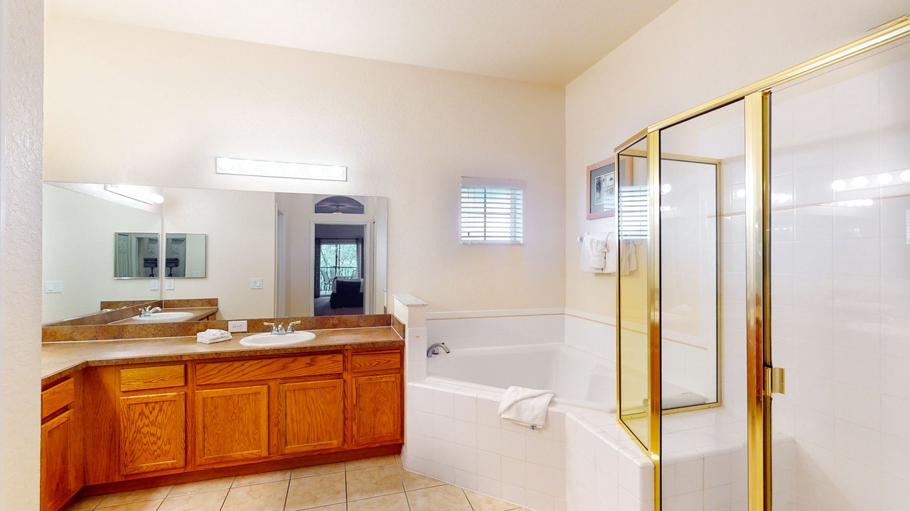 Photo of Bathroom in Bahama Bay