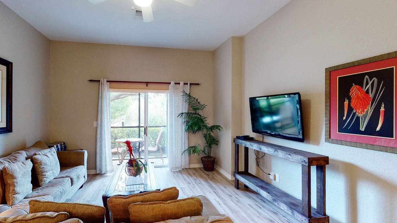 Photo of Livingroom in Bahama Bay
