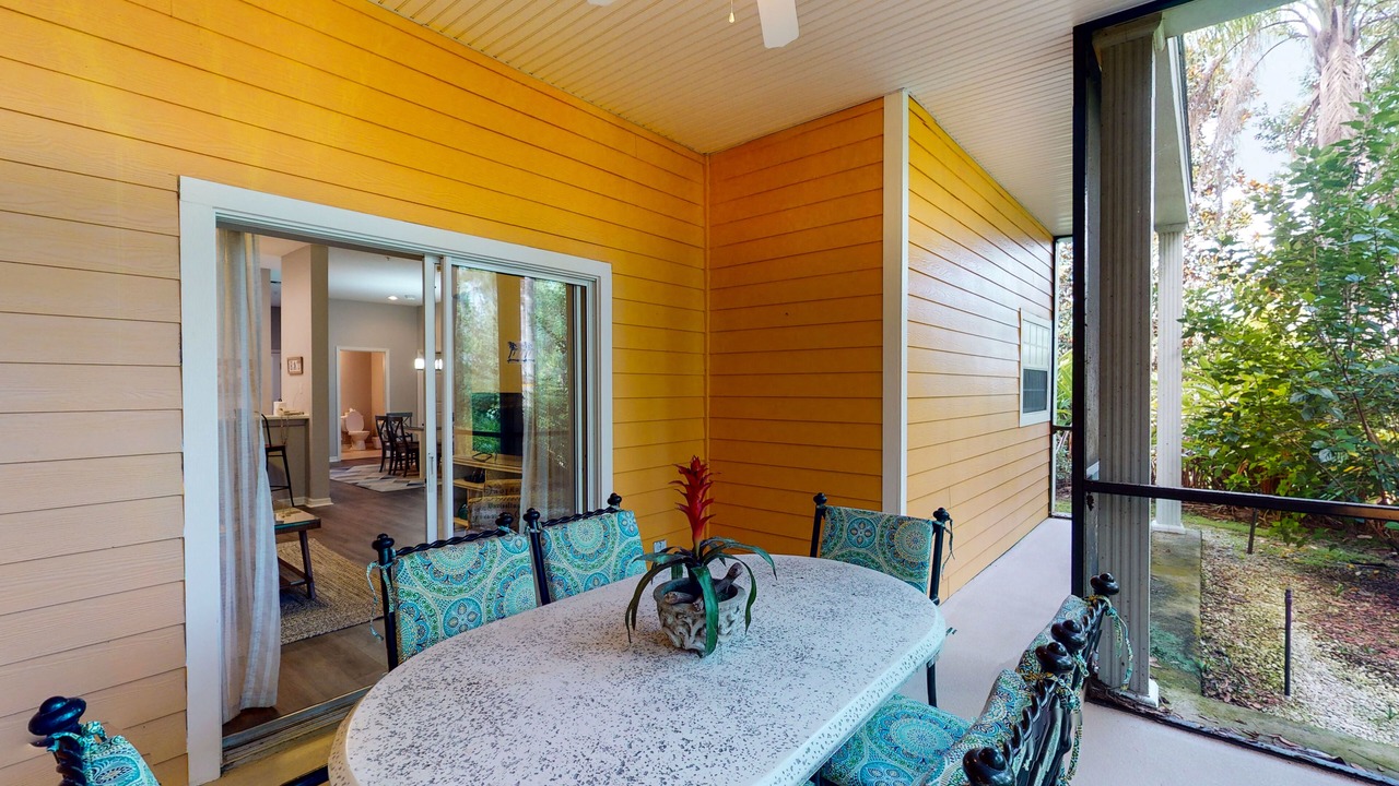 Photo of Patio Balcony in Bahama Bay
