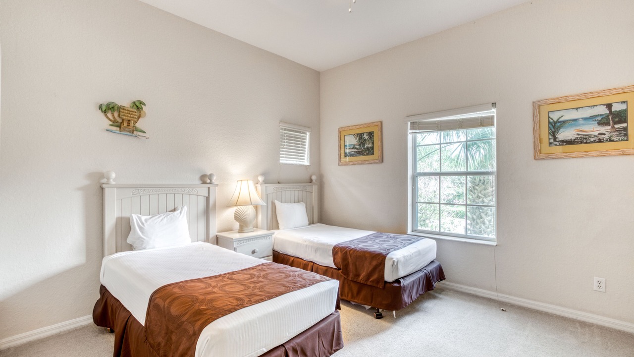 Photo of Bedroom in Bahama Bay