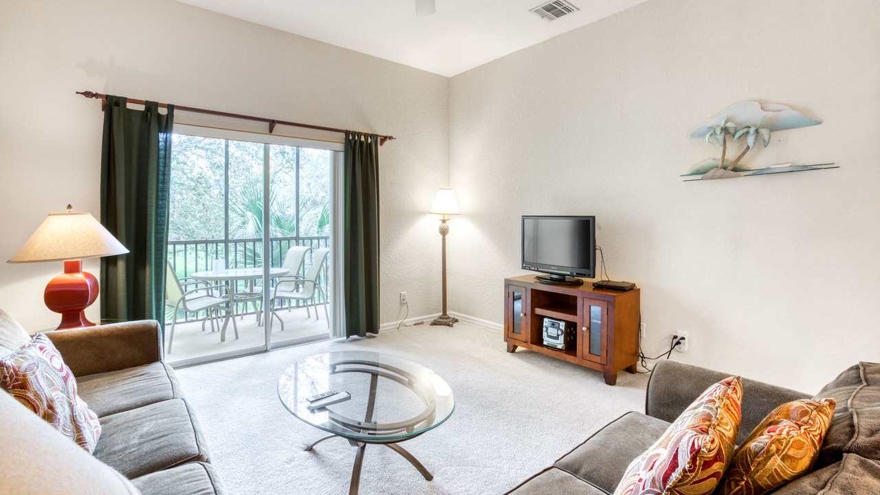 Photo of Livingroom in Bahama Bay