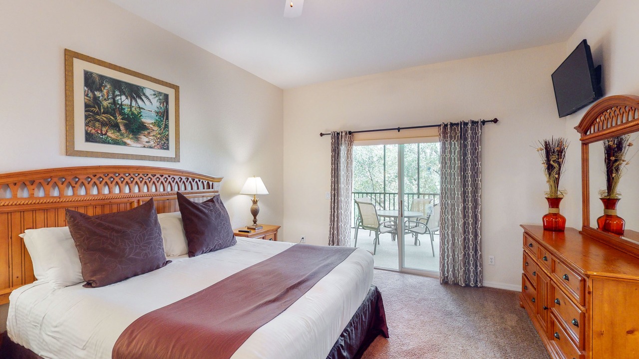 Photo of Bedroom in Bahama Bay