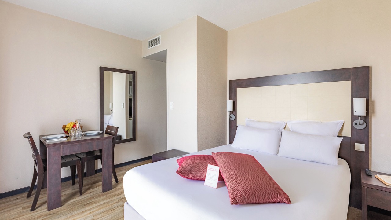Photo of Bedroom in Saint-Herblain
