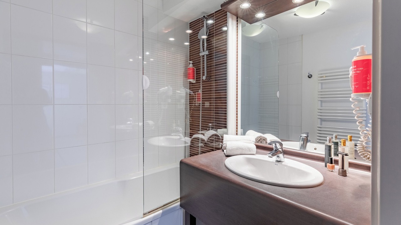 Photo of Bathroom in Saint-Herblain