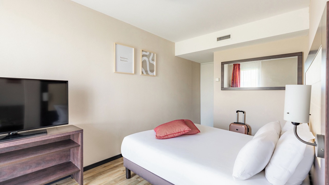 Photo of Bedroom in Saint-Herblain