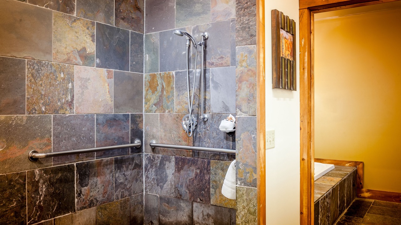 Photo of Bathroom in Leacock-Leola-Bareville