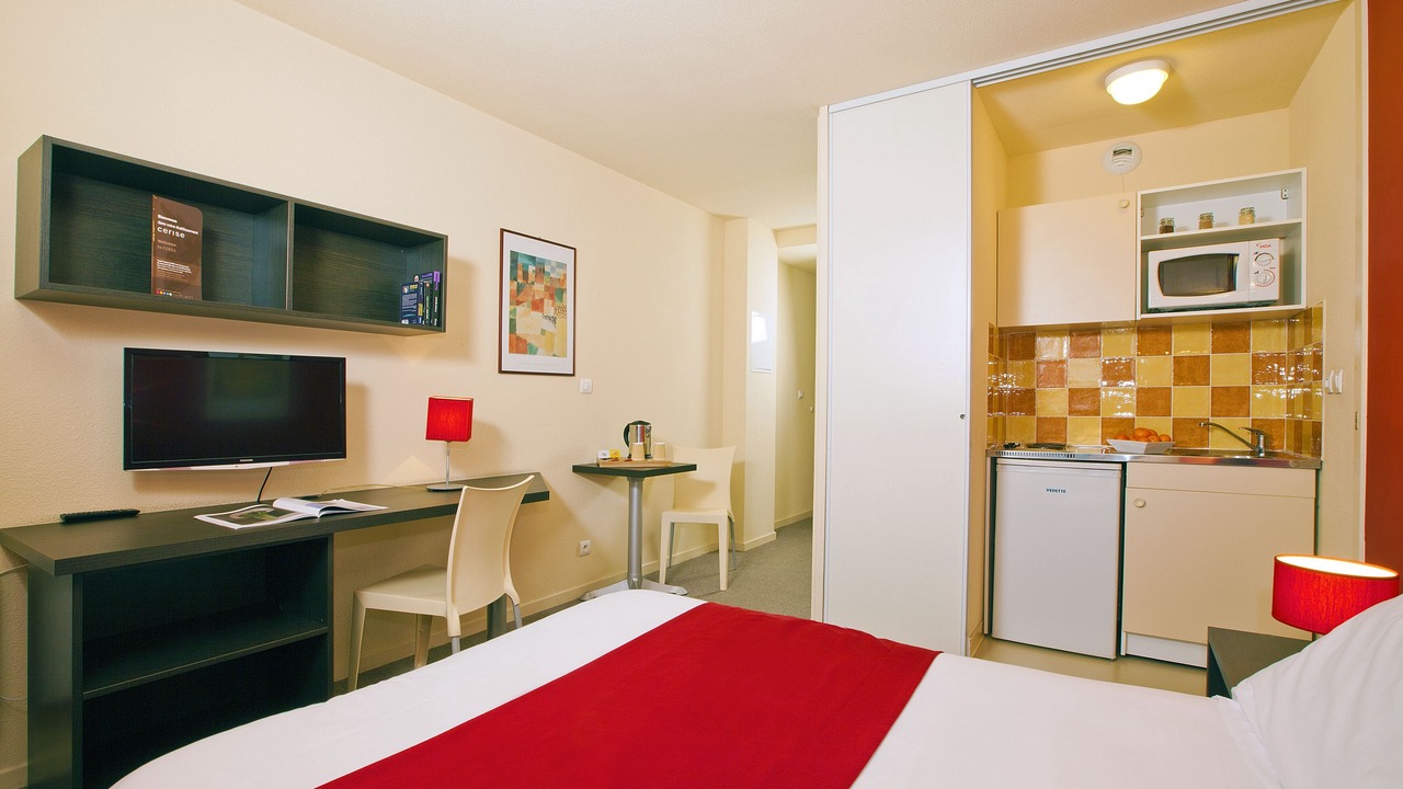 Photo of Bedroom in Valence