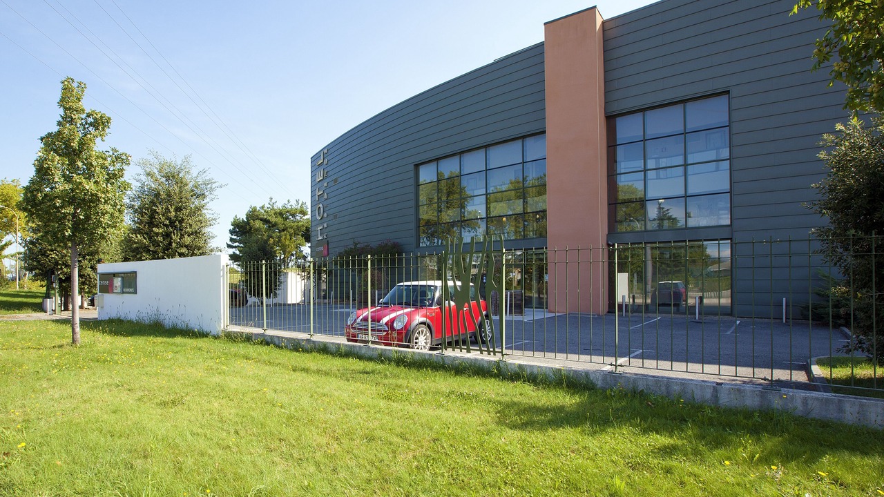 Photo of Outdoor in Valence