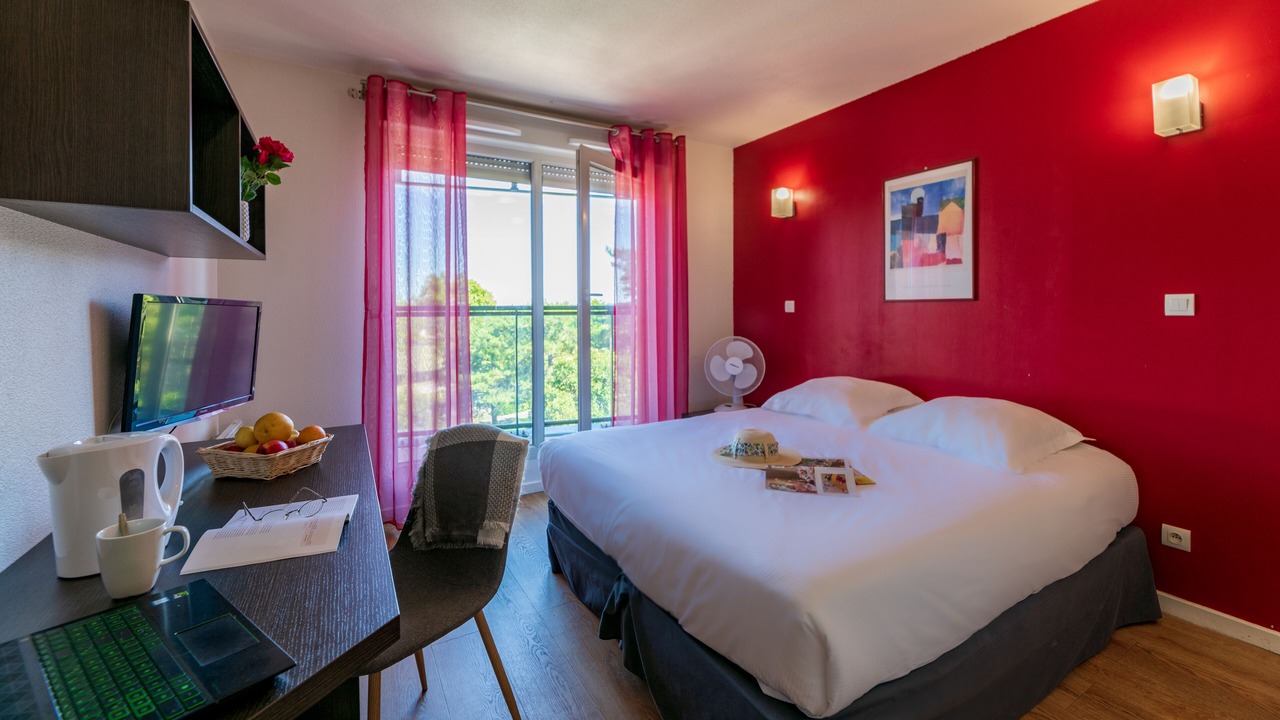 Photo of Bedroom in Valence