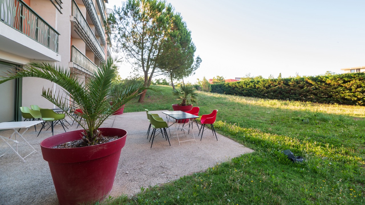 Photo of Outdoor in Valence