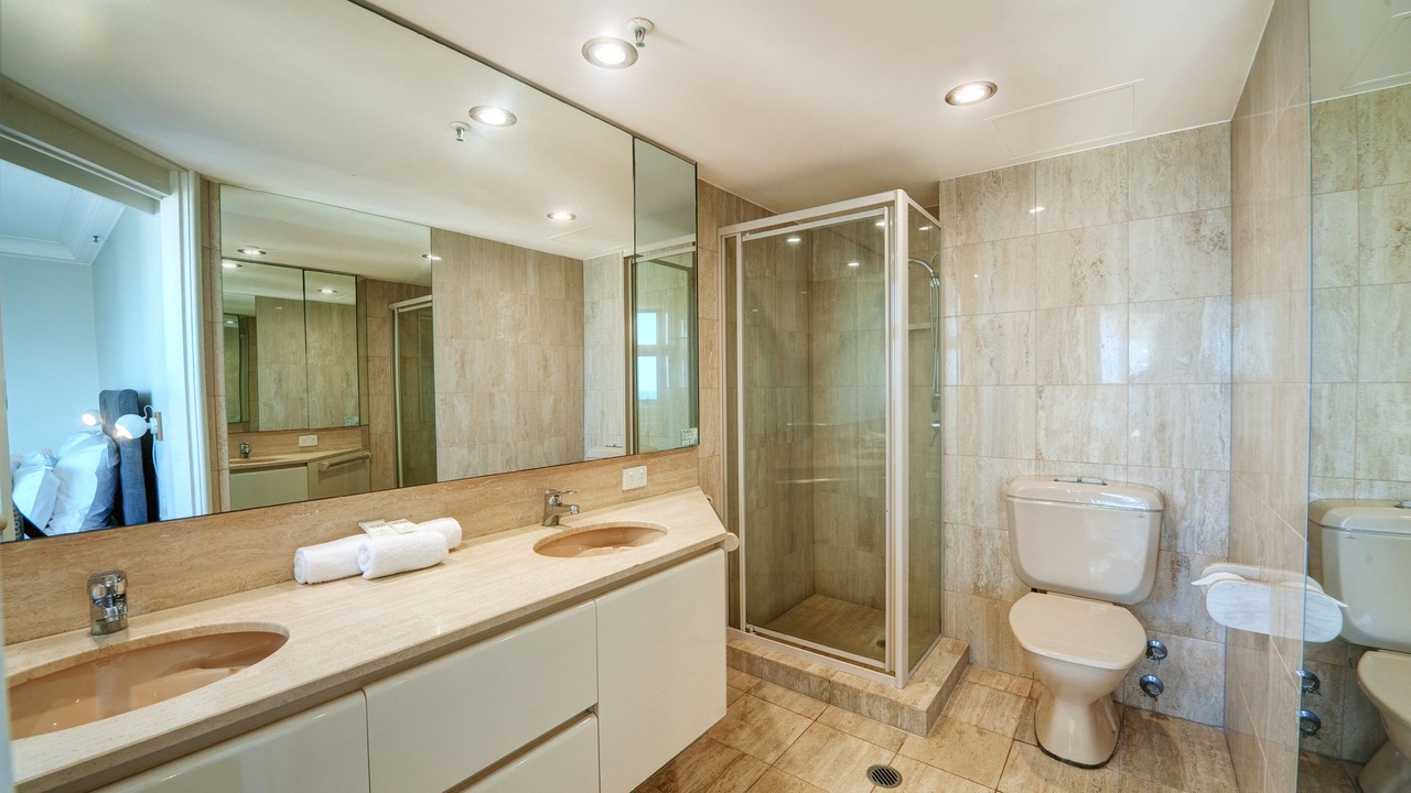 Photo of Bathroom in Main Beach