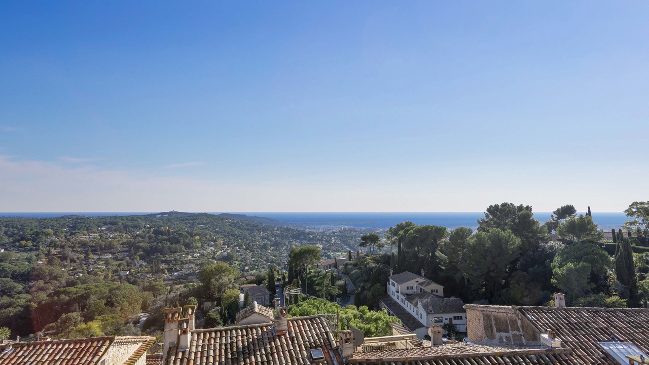 Photo of Outdoor in Mougins Town Centre