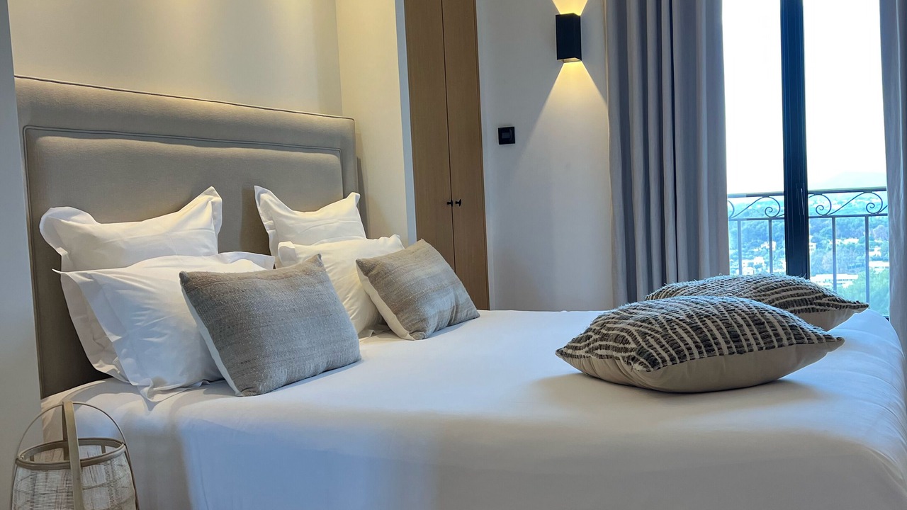 Photo of Bedroom in Mougins Town Centre