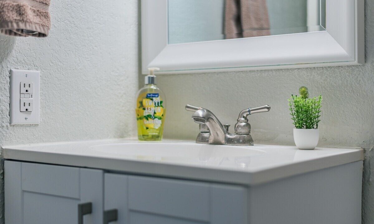 Photo of Bathroom in Mahncke Park