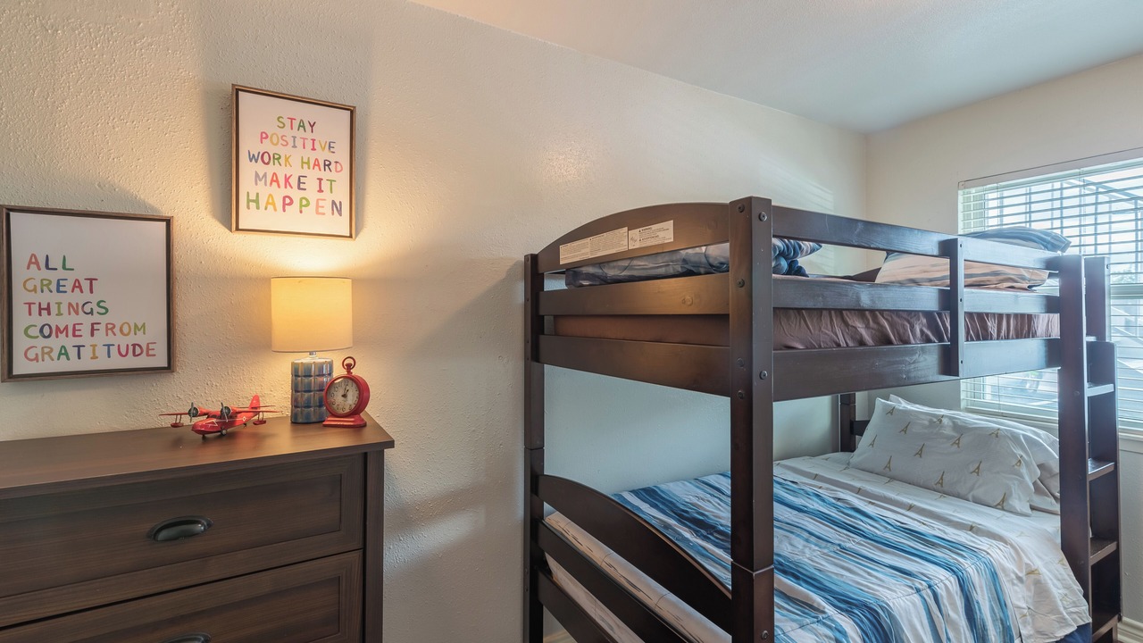 Photo of Bedroom in Mahncke Park