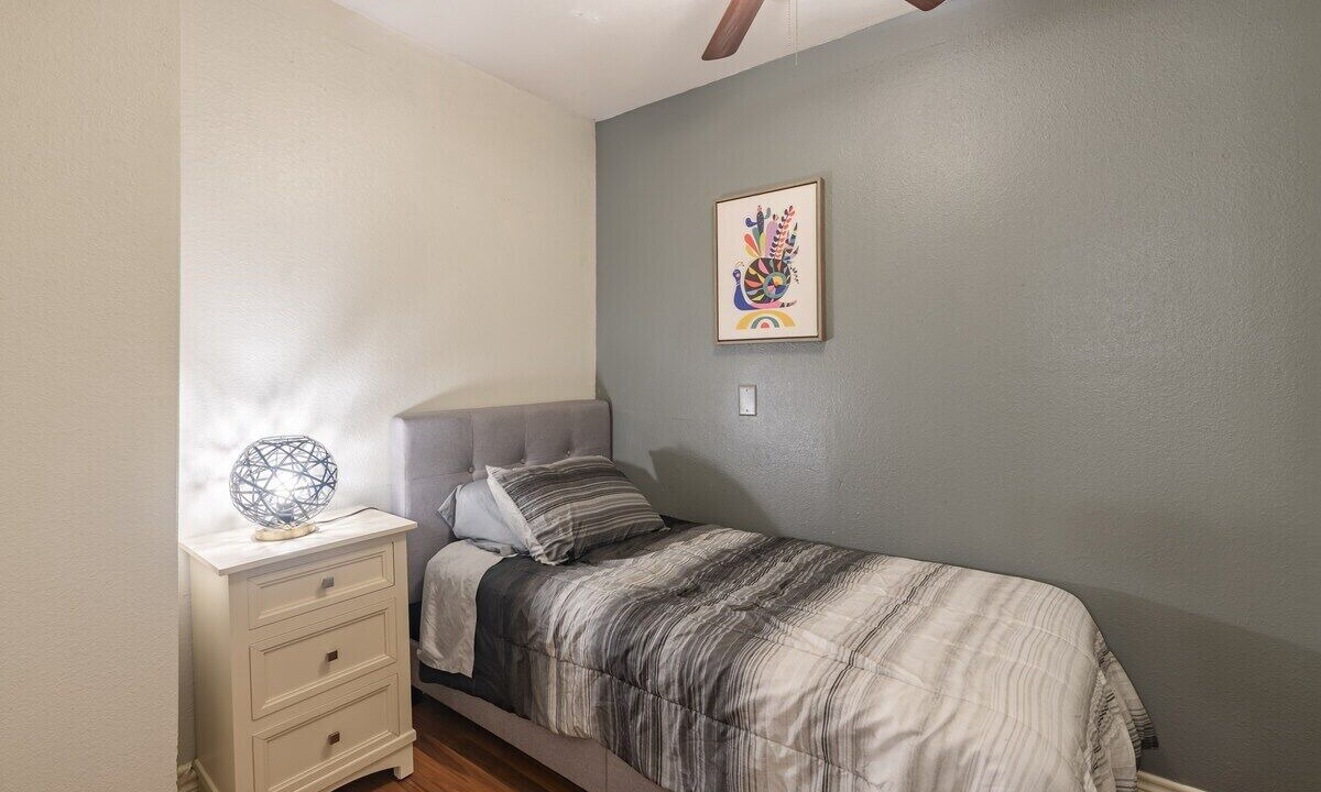 Photo of Bedroom in Mahncke Park