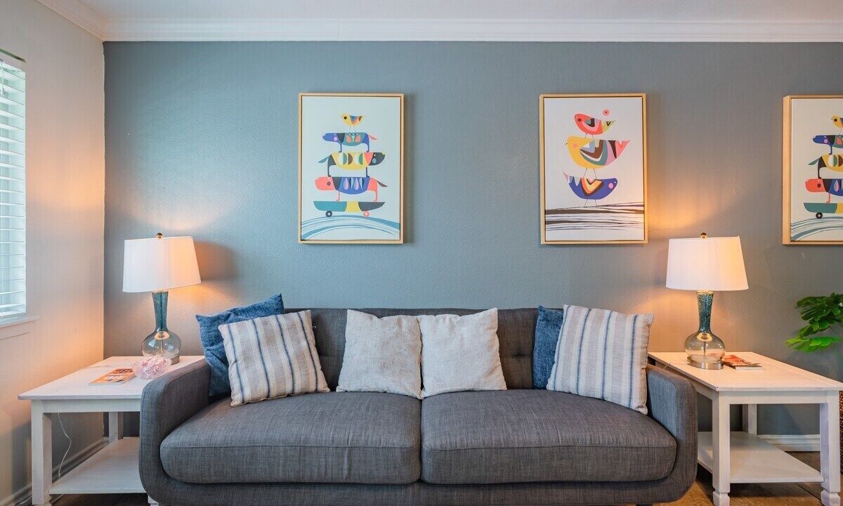 Photo of Livingroom in Mahncke Park