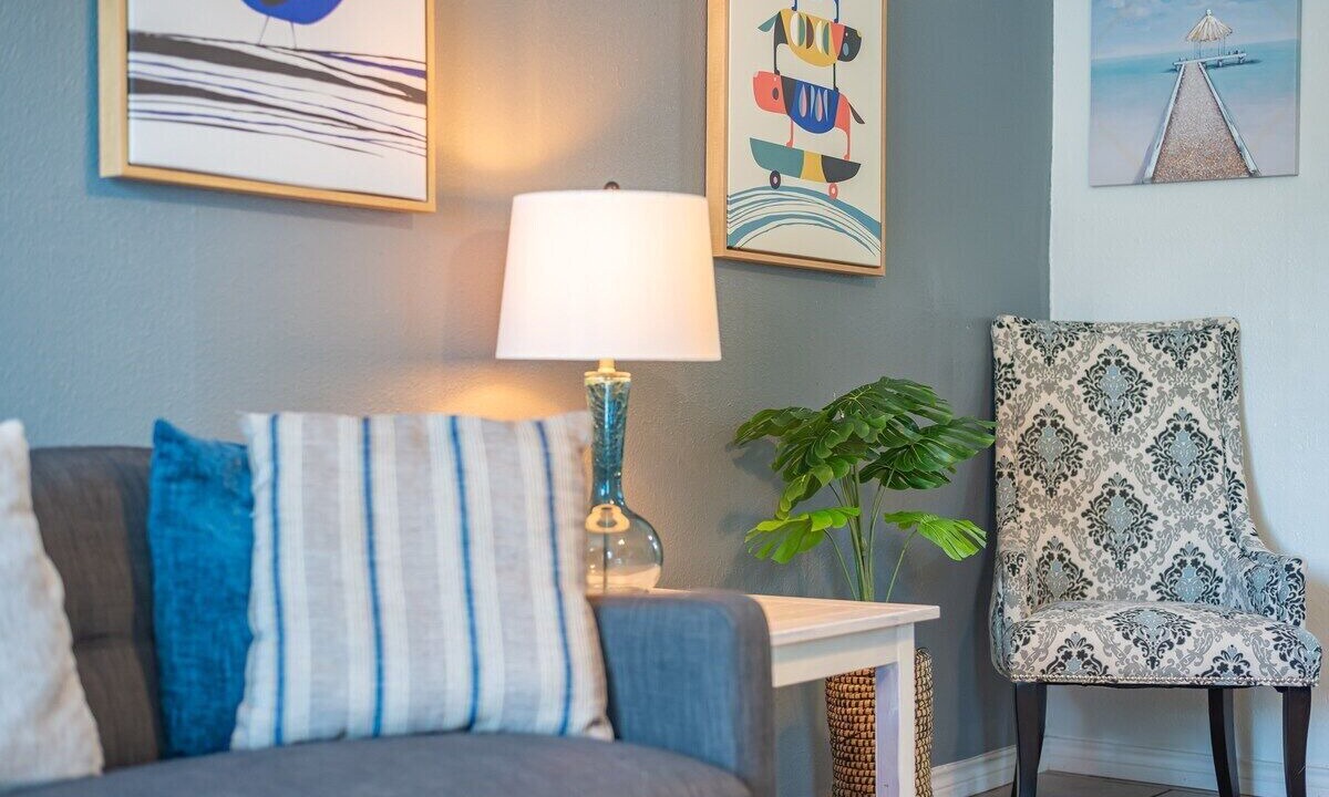 Photo of Livingroom in Mahncke Park