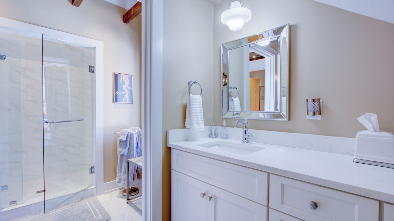 Photo of Bathroom in Charleston Historic District