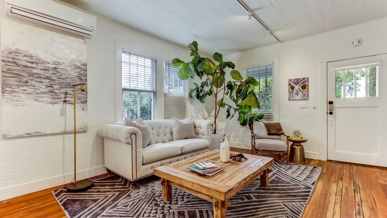 Photo of Livingroom in Saint Simons Island