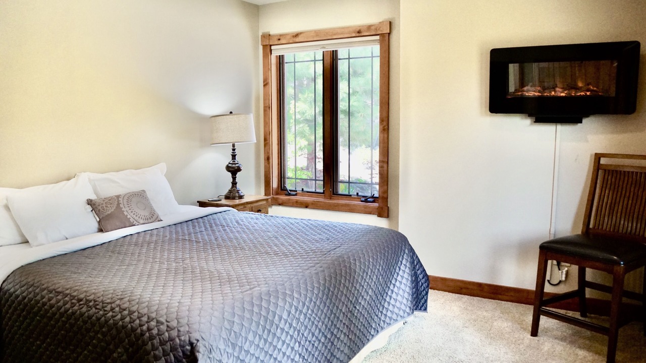 Photo of Bedroom in Zephyr Cove