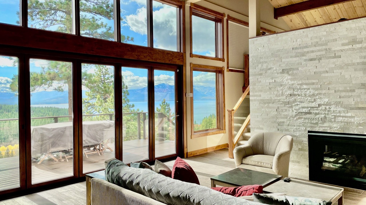 Photo of Livingroom in Zephyr Cove