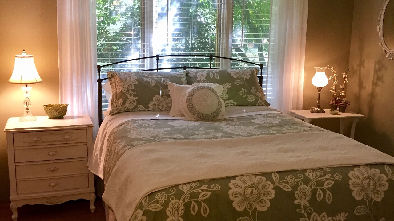 Photo of Bedroom in Kenwood