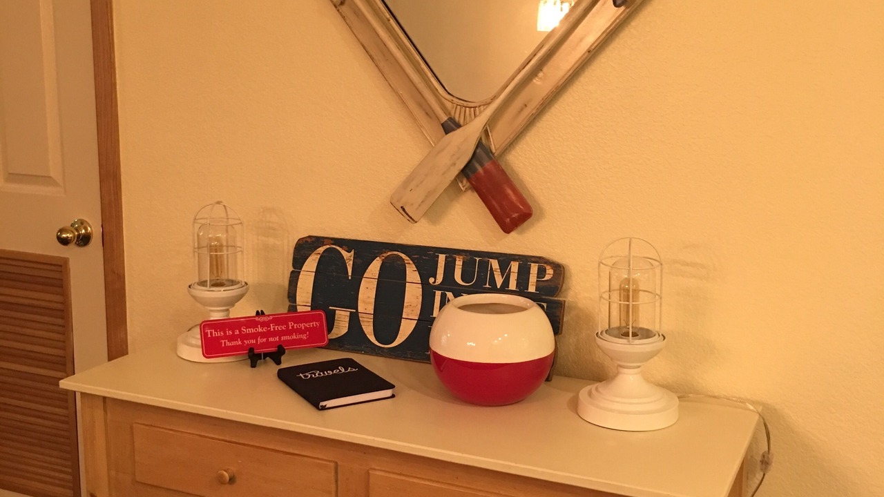 Photo of Others in Hollister