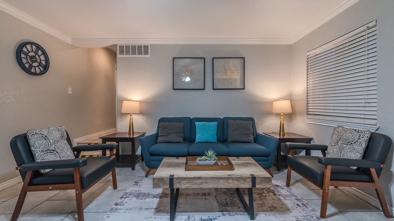 Photo of Livingroom in Mahncke Park