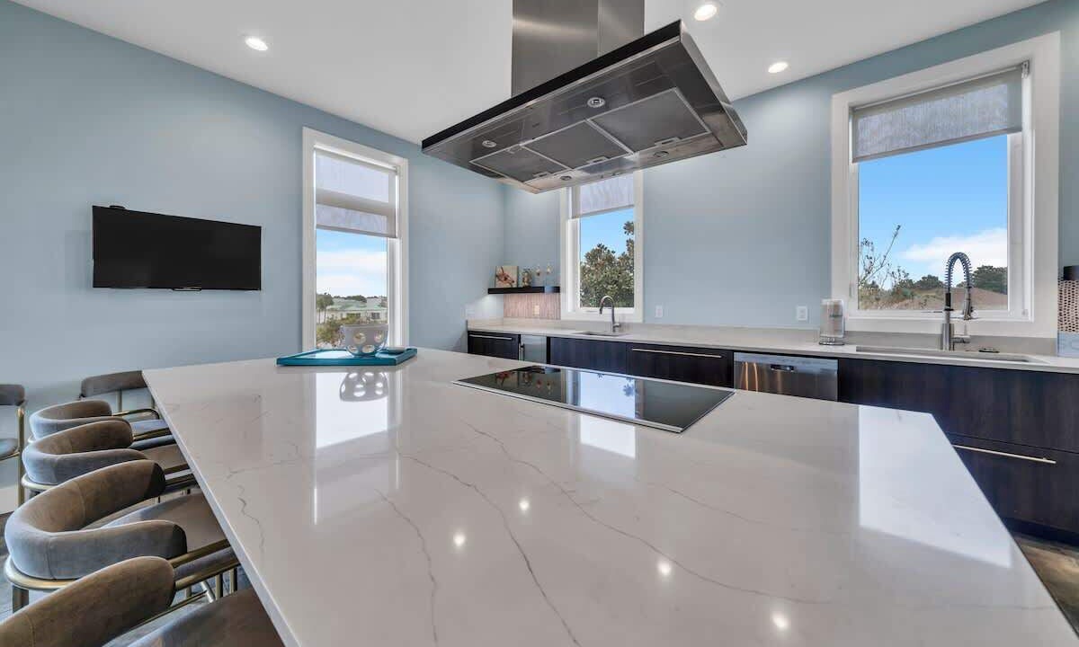 Photo of Kitchen in Avalon Beach Estates