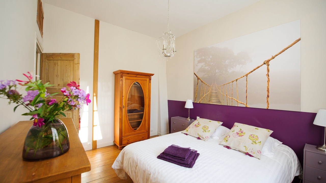 Photo of Bedroom in Coucy-le-Chateau-Auffrique
