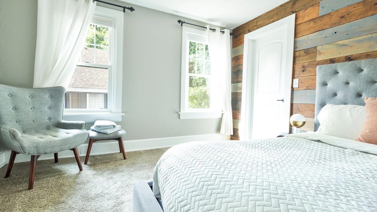 Photo of Bedroom in Dubuque