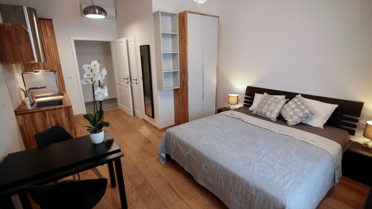 Photo of Bedroom in Pile