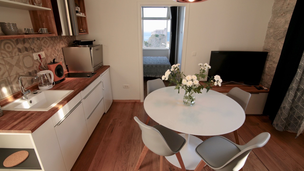 Photo of Kitchen in Pile