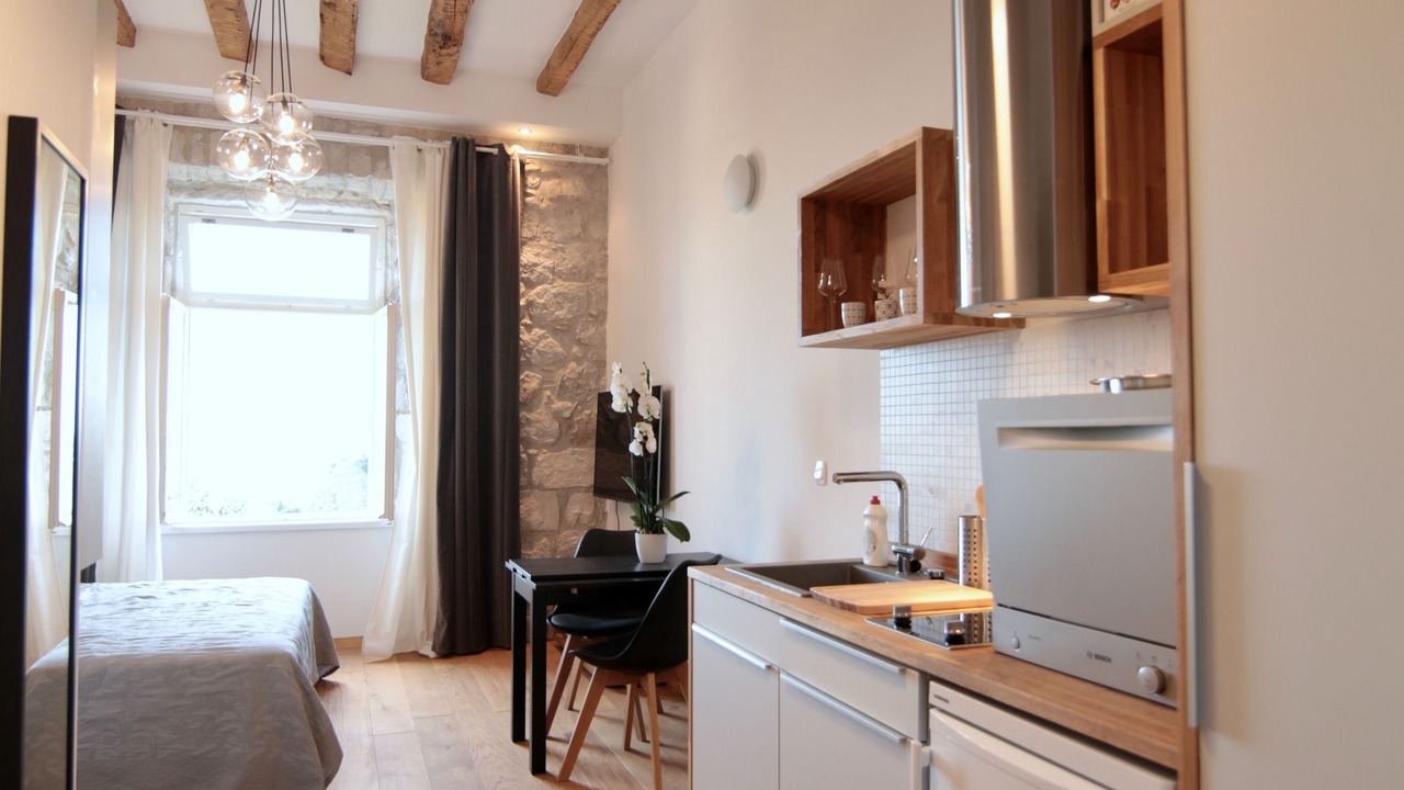 Photo of Kitchen in Pile