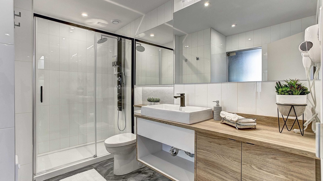 Photo of Bathroom in Shaughnessy Village